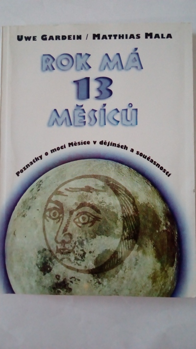 Rok má 13 měsíců
