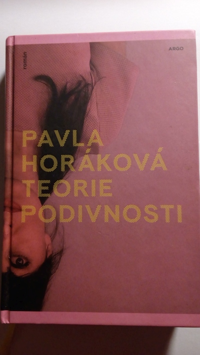 Teorie podivnosti