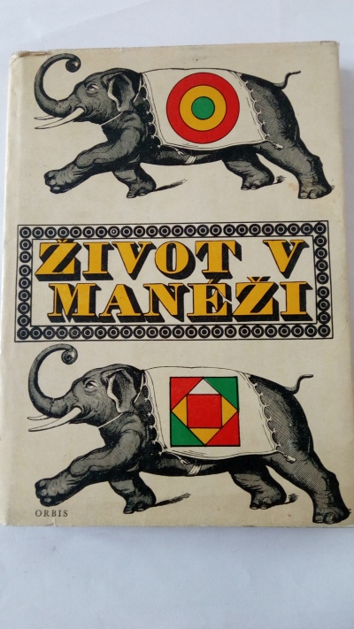 Život v manéži