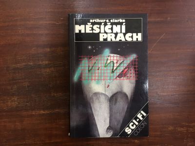 Měsíční prach